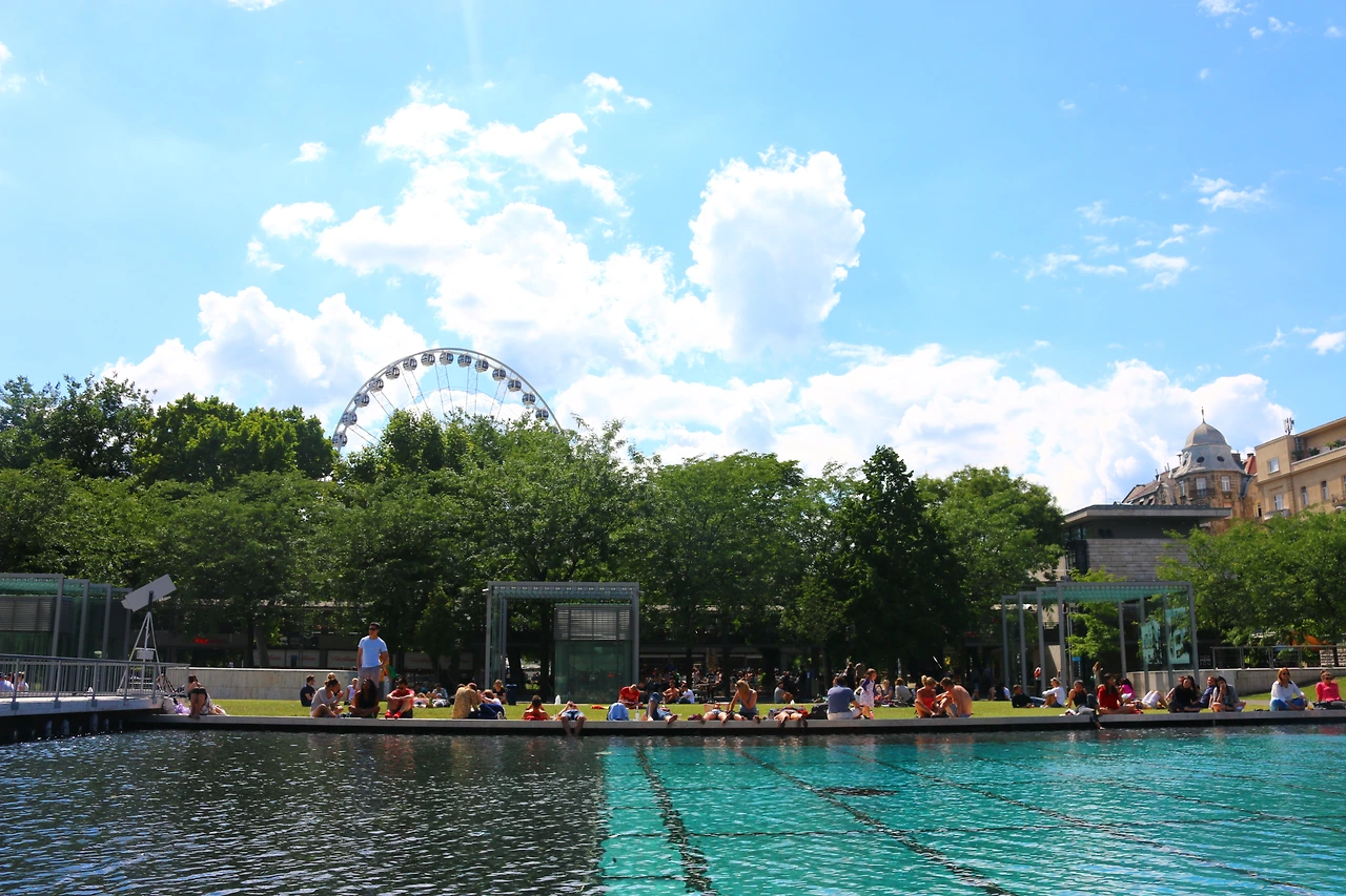 42 부다페스트 시내 수영장.JPG