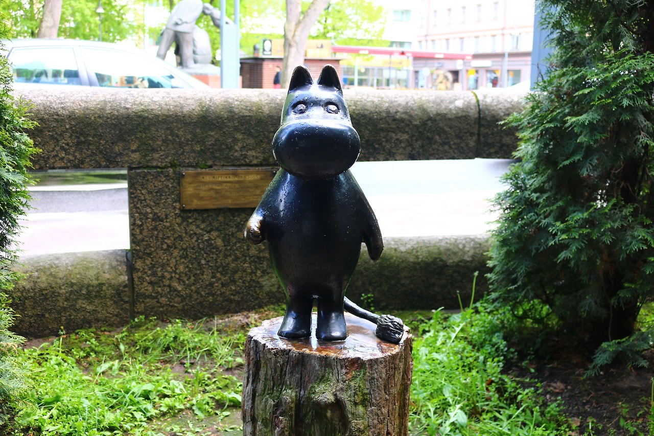 23 -  무민 박물관 앞 무민 동상.JPG