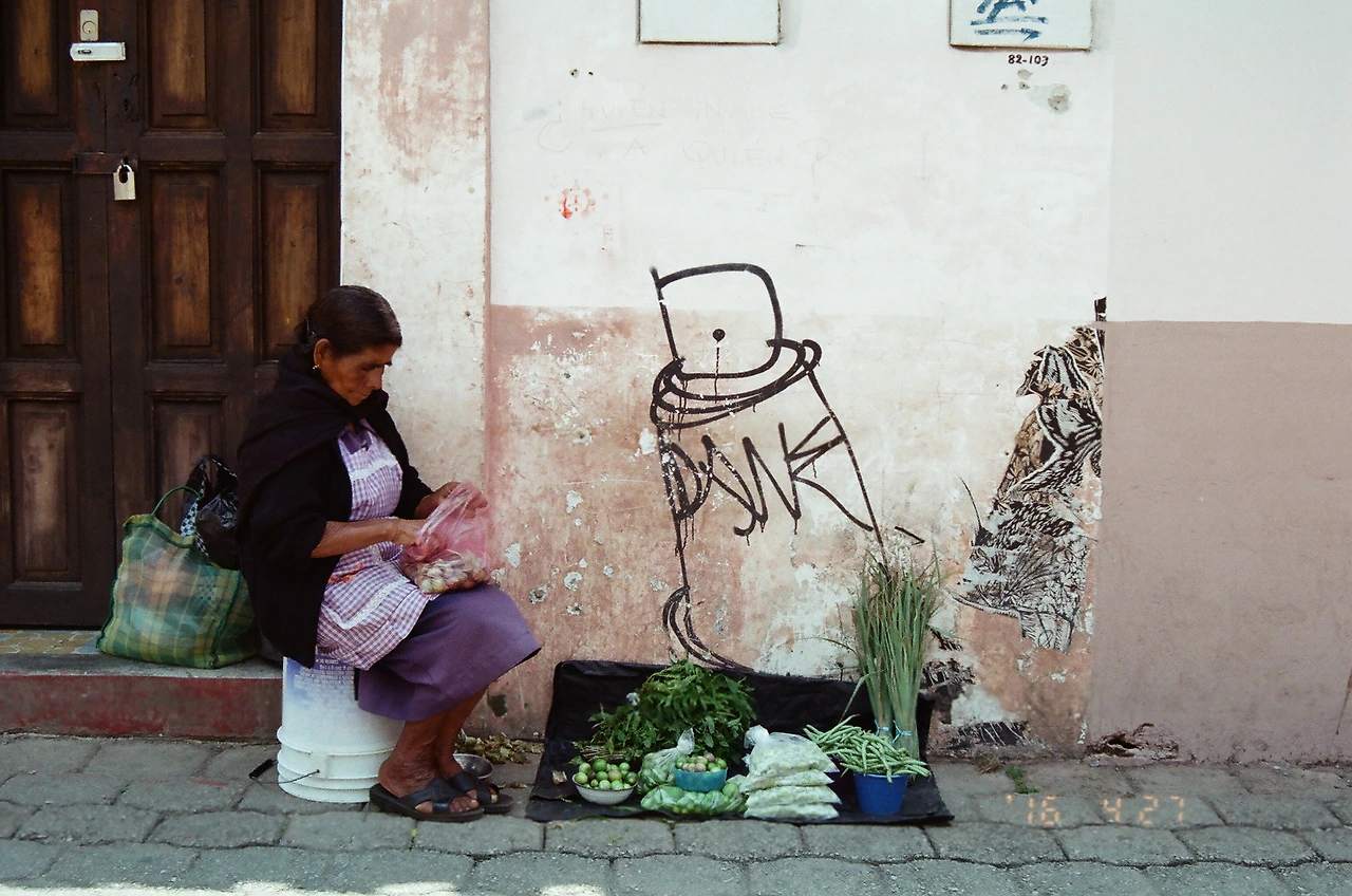 산크리스토발 길가의 상인.JPG