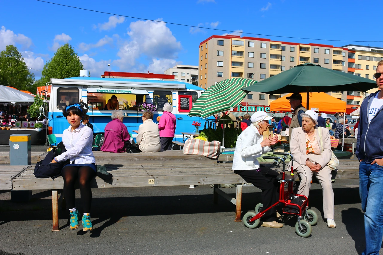 39 - 탐페레 주말 시장.JPG