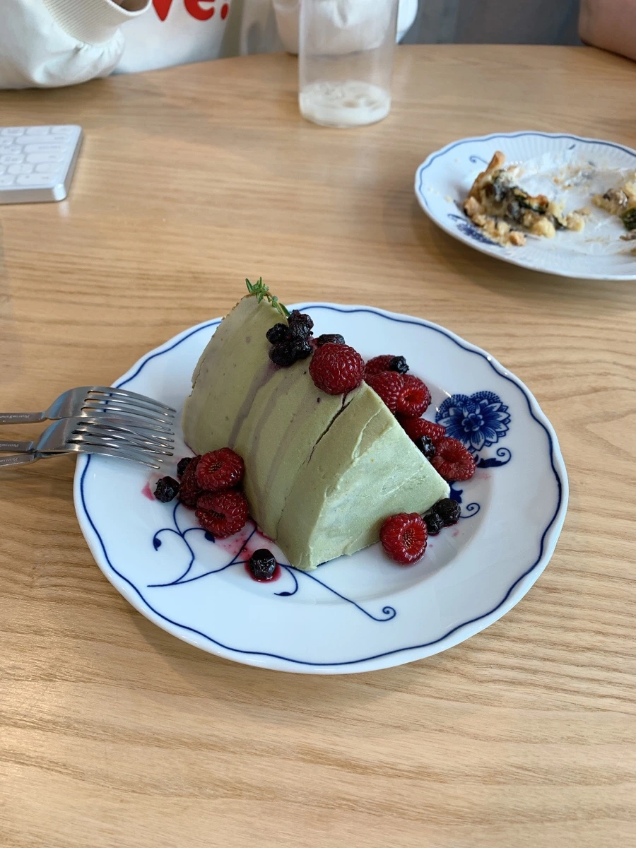 IMG_3701.JPG?type=w966