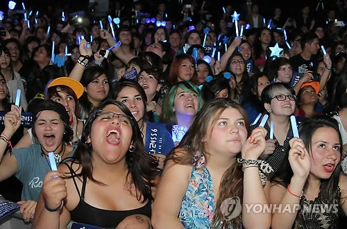 ?src=http%3A%2F%2Fimgnews.naver.net%2Fimage%2F001%2F2015%2F04%2F23%2FPYH2015042300660001300_P2_99_20150423073307.jpg&type=sc960_832