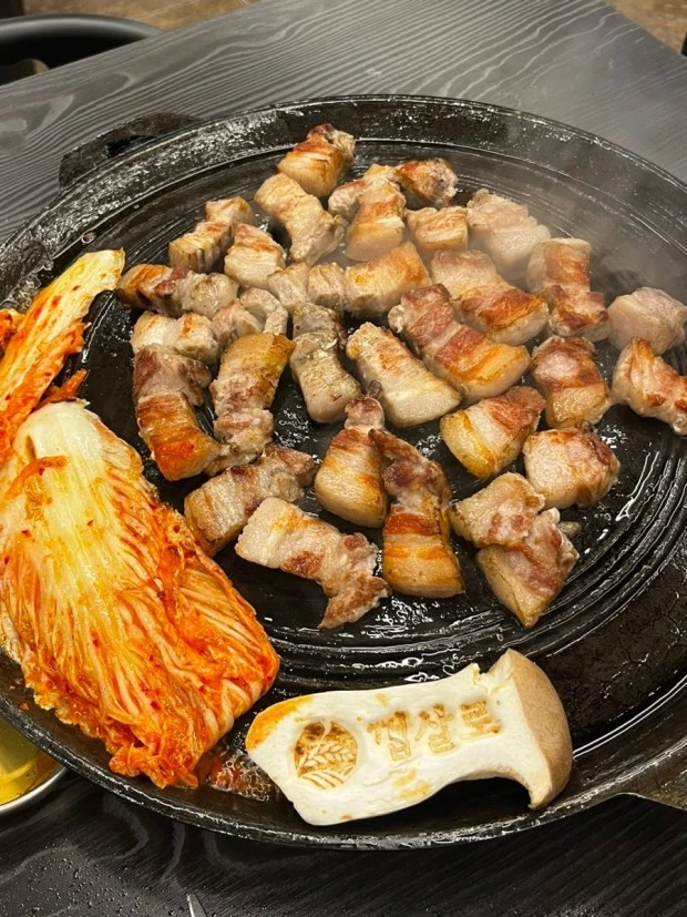 ?src=http%3A%2F%2Fblogfiles.naver.net%2FMjAyNDAyMTdfMjk1%2FMDAxNzA4MTU5MTEzMTkx.KoTnYdQUiQysoKV51yYycG37l_NZk-2WUo9j4U47K4Ag.34haImHG1tYcMeb1fFGD34OJtFzLtPvs7FlCfmZFxMEg.JPEG.tlsgyrud9493%2FIMG_6194.jpg&type=sc960_832