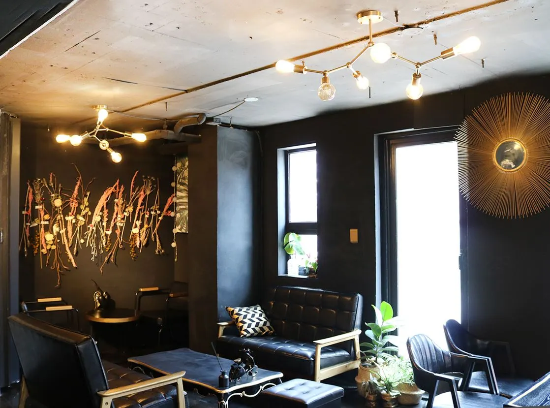 신사동카페 카페인테리어 카페조명 조명인테리어 예쁜조명 거실등 디자인조명.JPG