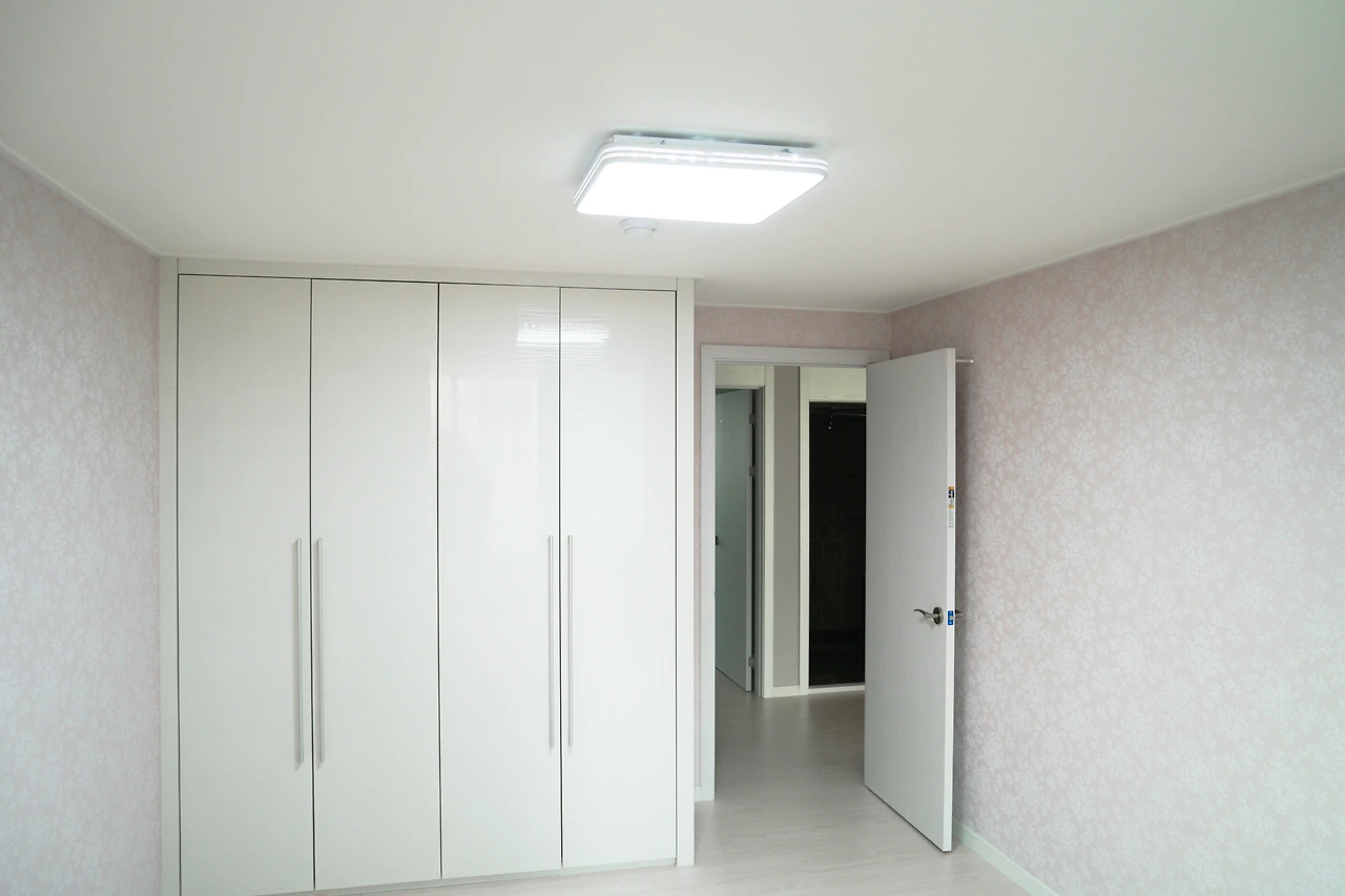 모던내추럴인테리어_바리솔조명_바리솔_아트솔_디밍조명_타공조 (4).JPG