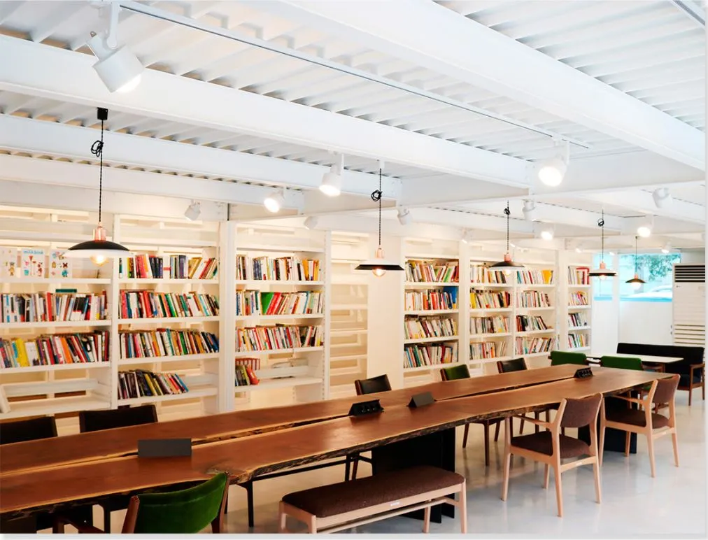 카페인테리어 카페조명 파주출판단지카페 북카페 빈티지가구 조명인테리어 4.JPG