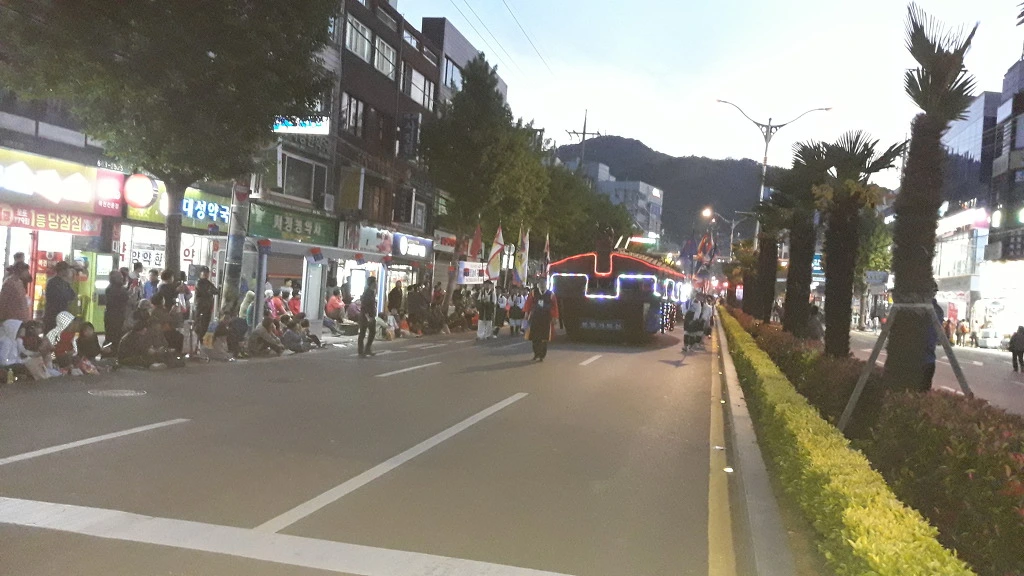 999E0F4F5AED0469069307