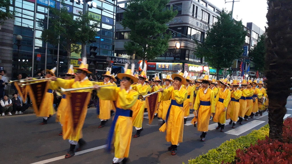 99878C4B5AED03D2052DC0