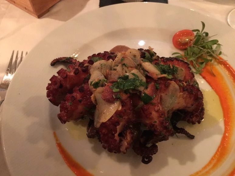 P20190131_191808364_2061833D-67A9-4793-A2AE-6FAF19BE1A1A.JPG?type=w773