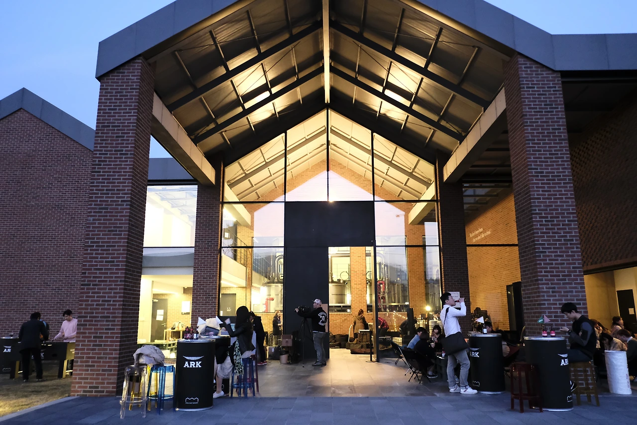 코리아 크래프트 브류어리 야경 2.JPG