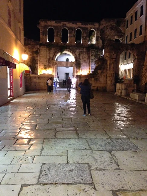 01 스플리트대리석길바닥.JPG