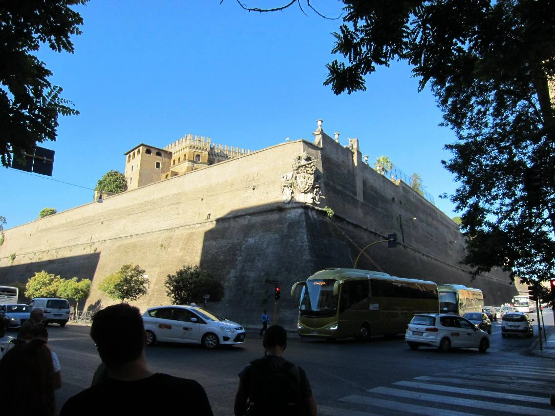 06 바티칸 시국 모서리.JPG