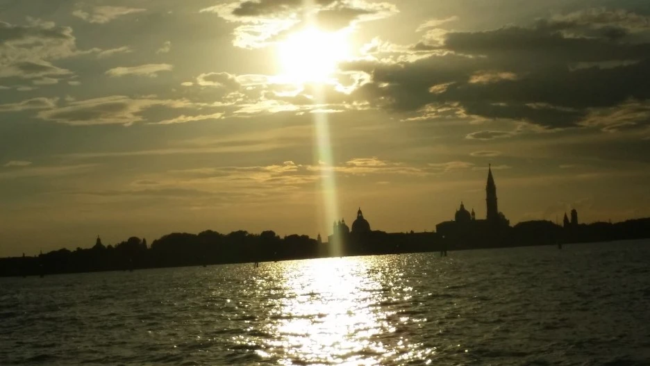 20160512_193842.jpg?type=w1