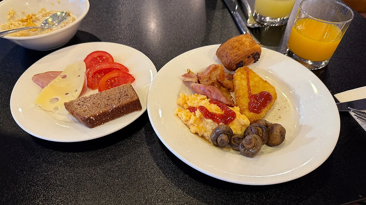 IMG_6806.JPG?type=w1600