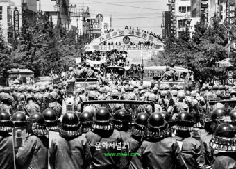 ?src=http%3A%2F%2Fimgnews.naver.net%2Fimage%2F5064%2F2010%2F05%2F18%2F2010051808349297.jpg&type=a340