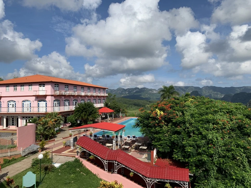 IMG_1938.jpg?type=w966