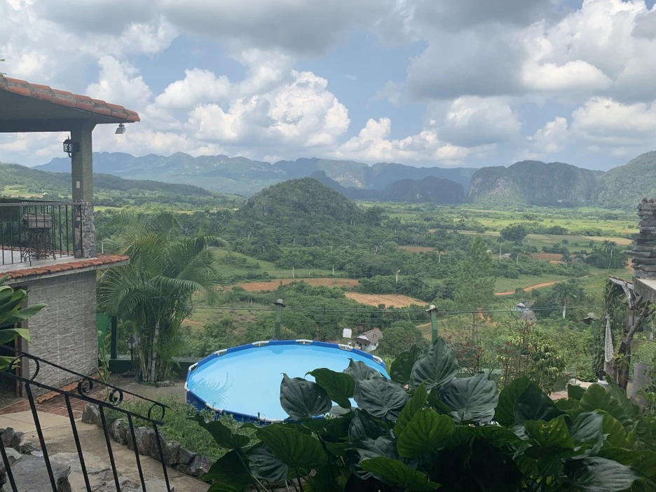 IMG_1738.jpg?type=w1