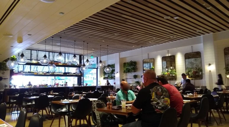 SE-3df9878a-0753-4f1c-a4a4-b56abaaf18ce.jpg?type=w773