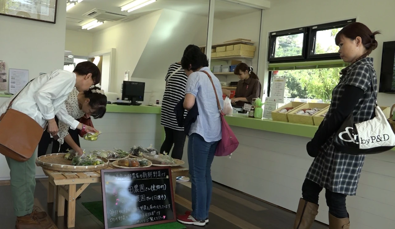 레스토랑과 함께 있는 판매장.jpg