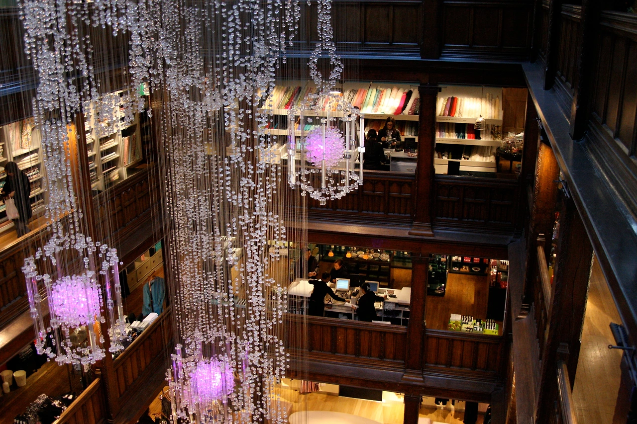 리버티 백화점-2 내부.JPG