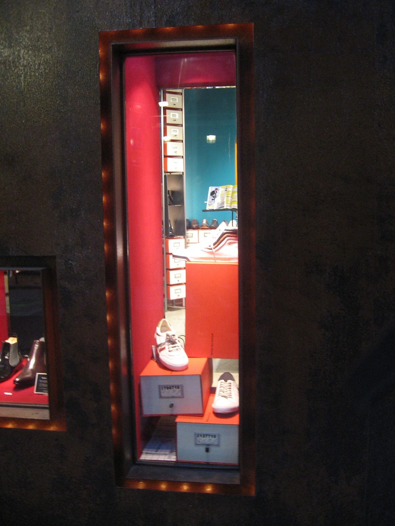 궁금한 매장1-3.JPG