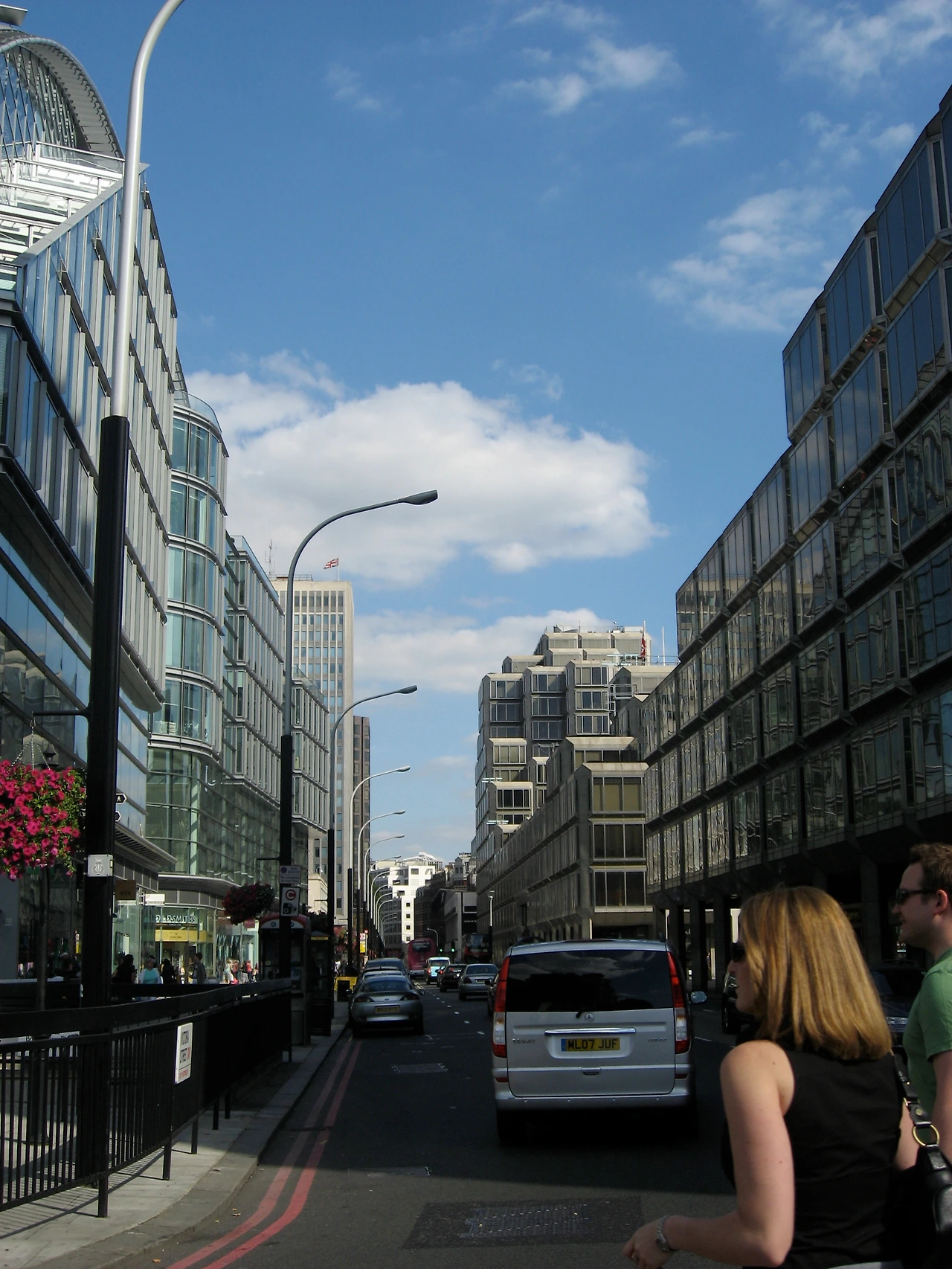 경희_현대적 거리.JPG