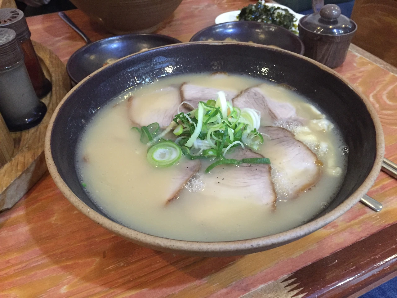 국시트멍 고기국수.JPG