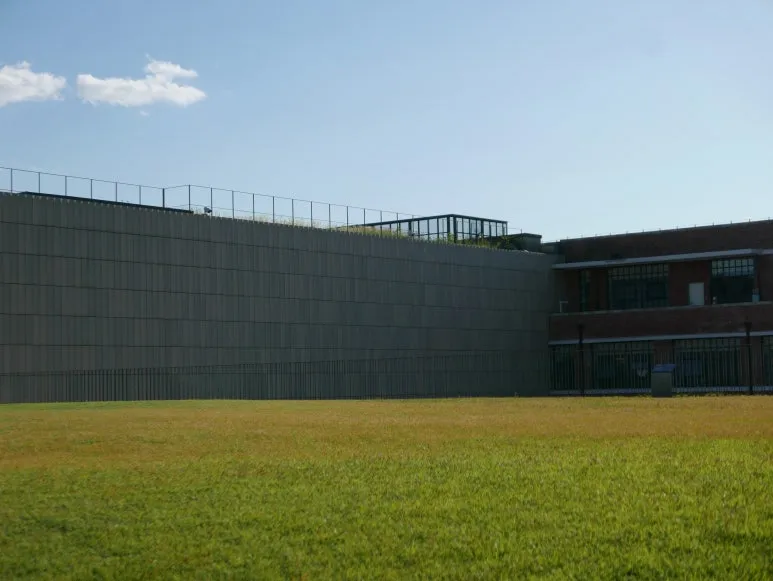 L1070405.JPG?type=w773