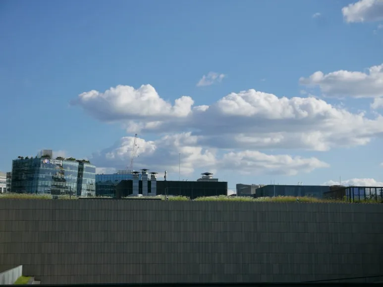 L1070417.JPG?type=w773