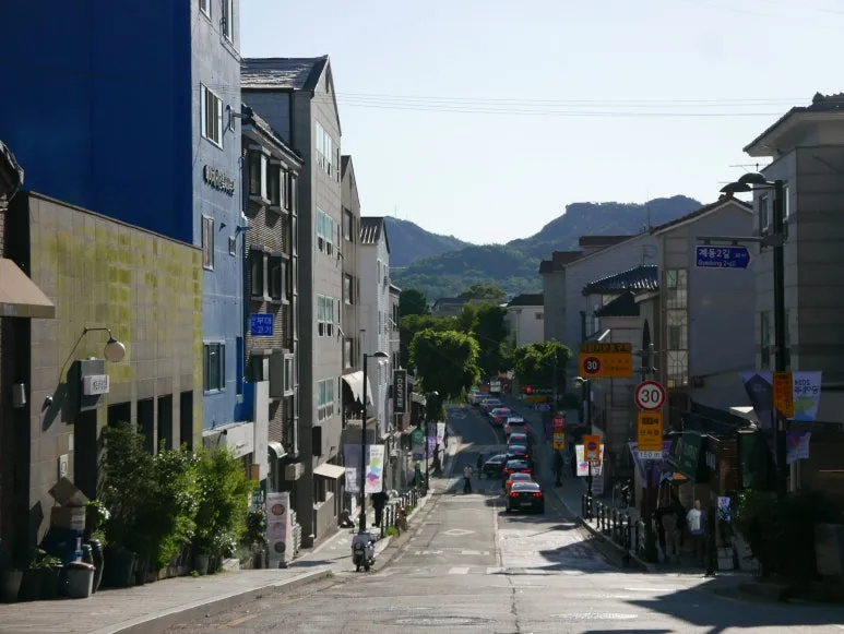 L1070428.JPG?type=w773