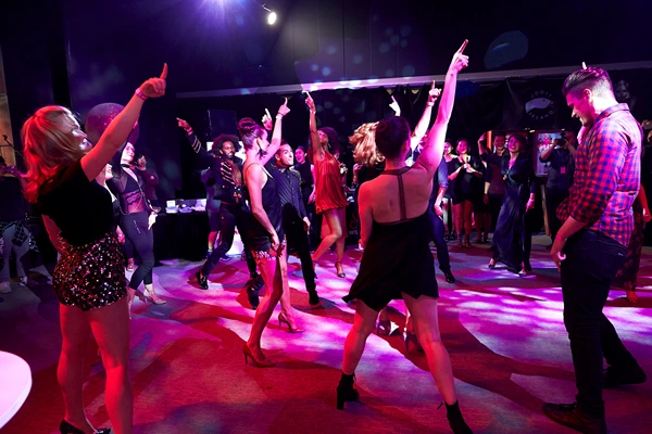 %EC%8B%9C%EC%B9%B4%EA%B3%A0.png?type=w1200