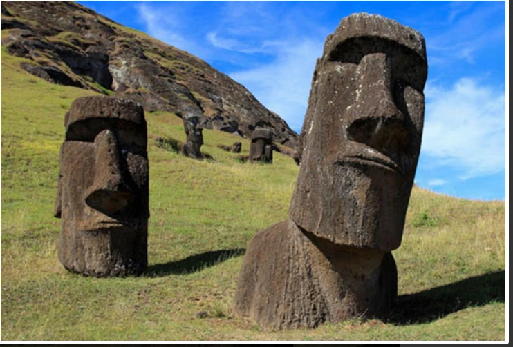 이스터섬1 모아이.PNG