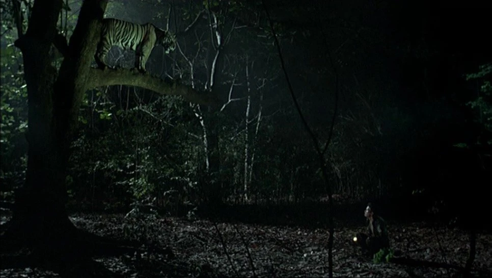 Sud.Pralad.AKA.Tropical.Malady.2004.DVDRip.x264.mkv_20190107_215021.511.jpg?type=w966