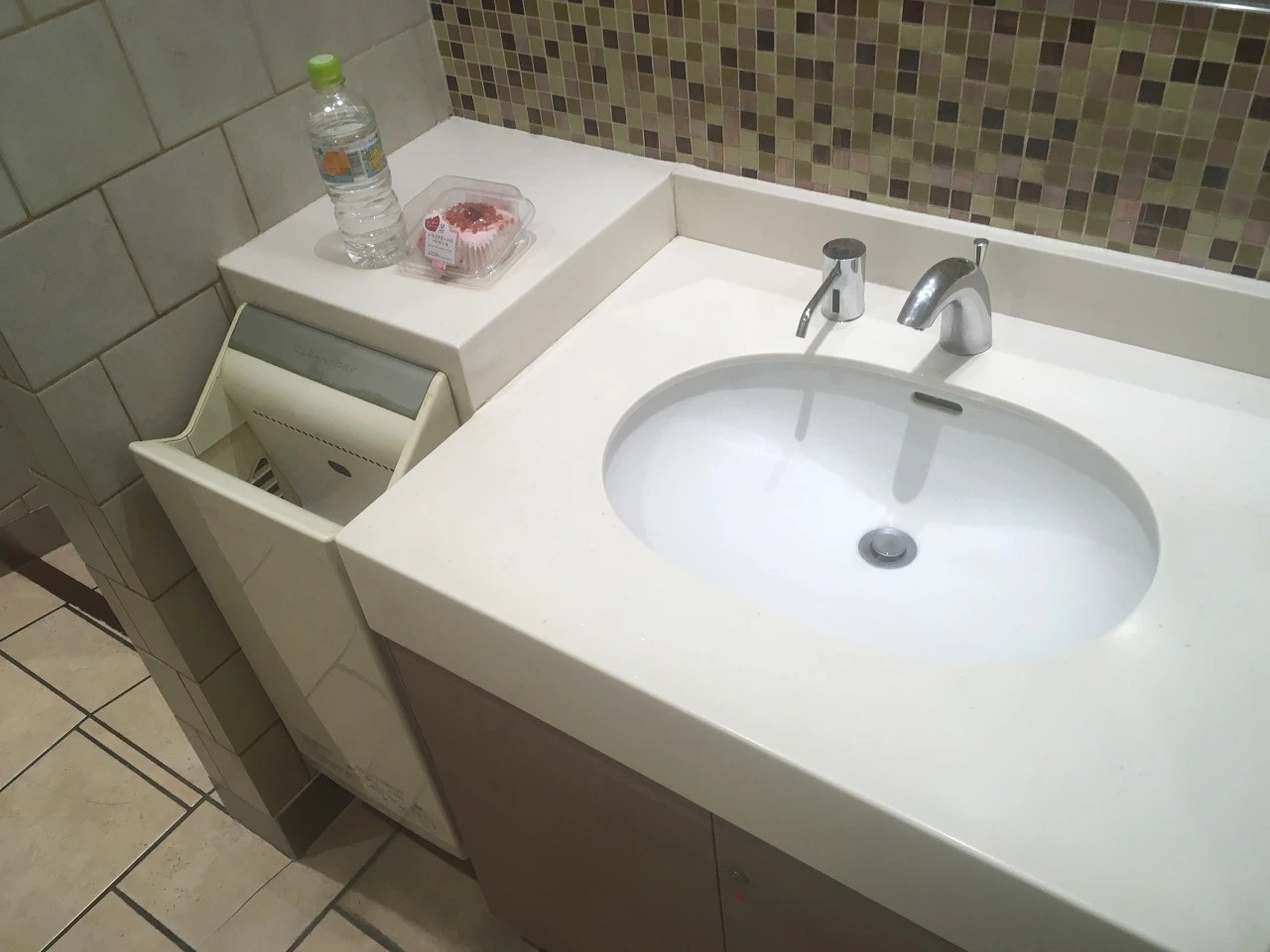 다운로드 (2).jpeg