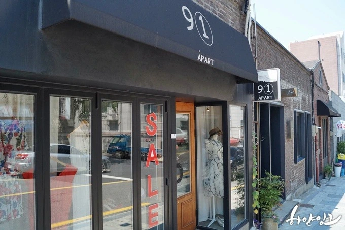 2233B84155ABE26F035F09