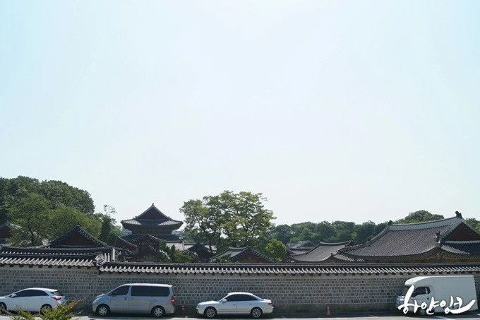 242DC23B55ABE27706A901