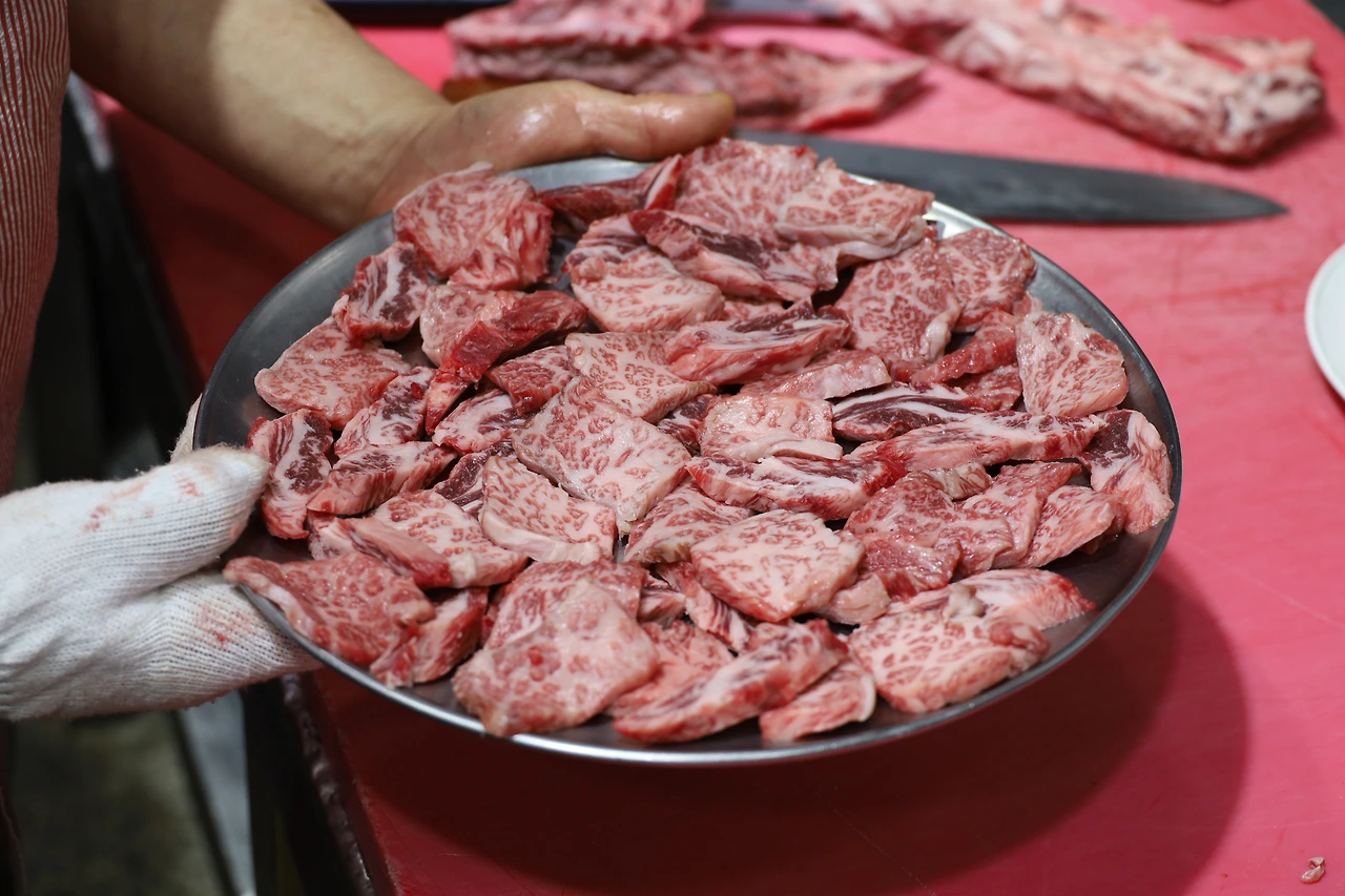 축산식육식당 (8).JPG