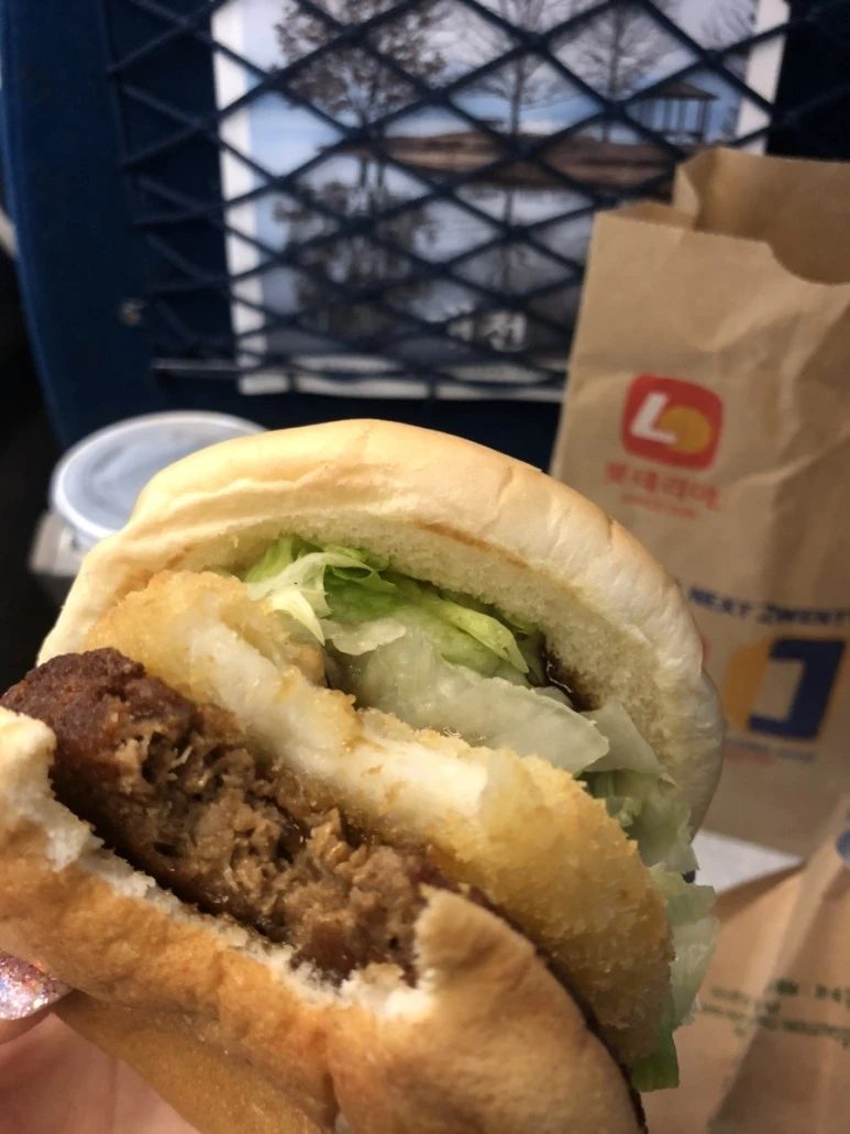 IMG_7696.jpg?typew773