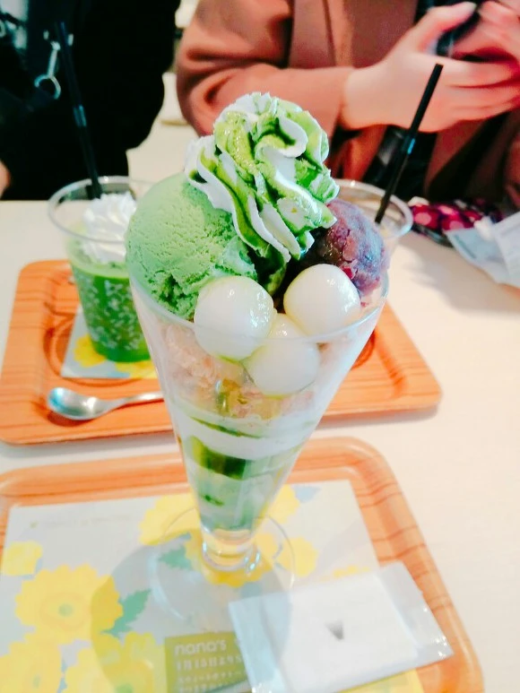 99B4E64F5A66B21B1C4FF8