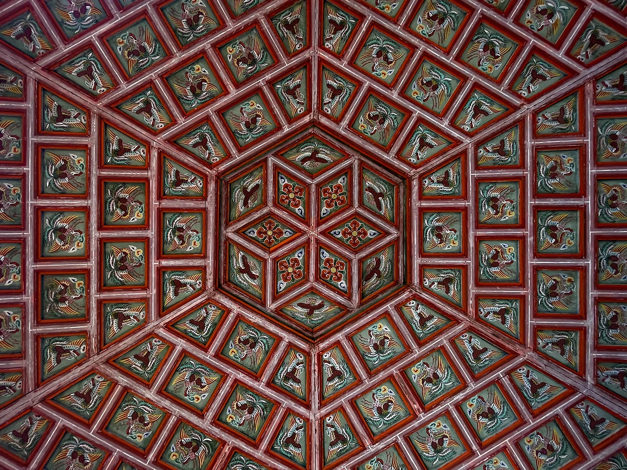 경복궁 향원지_2층 천장 문양 - 7.jpeg