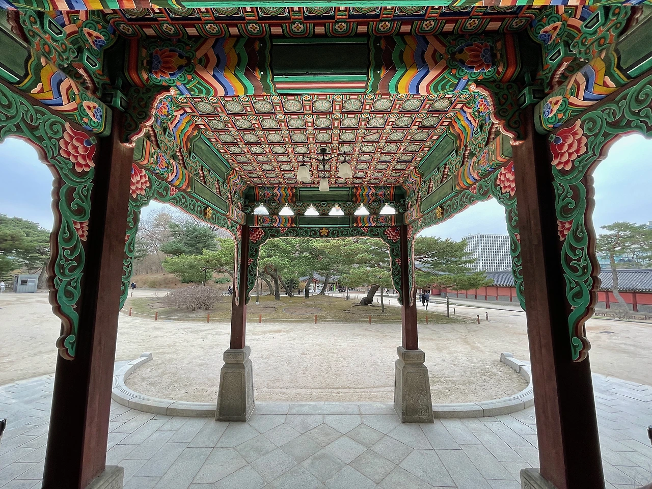 220323 창덕궁  희정당 뒤에서 앞14.jpeg