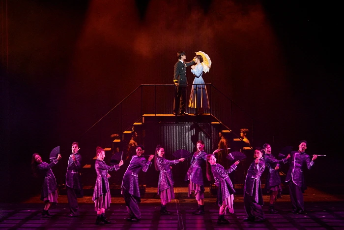 %EB%AE%A4%EC%A7%80%EC%BB%AC_%EC%97%90%EB%B9%84%ED%83%80_%EA%B3%B5%EC%97%B0_%EC%82%AC%EC%A7%84_%EC%97%90%EB%B0%94_%ED%8E%98%EB%A1%A0_%EC%97%AD_%EC%9C%A0%EB%A6%AC%EC%95%84,_%ED%9B%84%EC%95%88_%ED%8E%98%EB%A1%A0_%EC%97%AD_%EA%B9%80%EB%B0%94%EC%9A%B8.jpg?type=w773