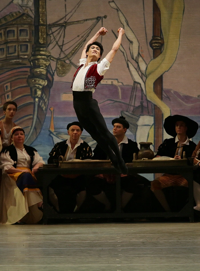 Kimin_Kim_in_Don_Quixote_by_Natasha_Razina_%E2%93%92_State_Academic_Mariinsky_Theatre_%282%29.JPG?type=w773