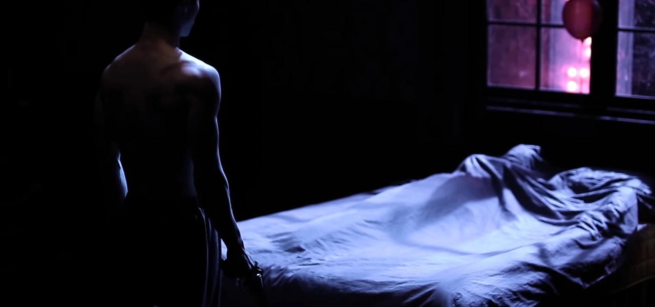 침대 위 시체는 누구 출처 컬처아이엠 유투브 채널.PNG