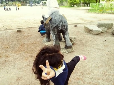 b37Ud0155xxy22v42frn_uovh1h.jpg?type=w1