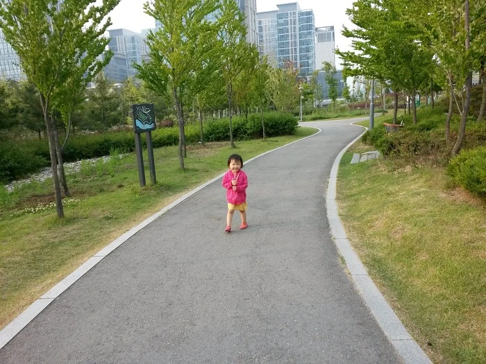 21632A47557E301F040976