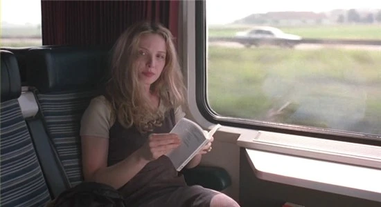 movie_image.jpg?type=m886_590_2