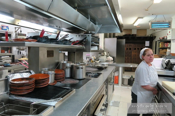 25260F455528D9EF17B369