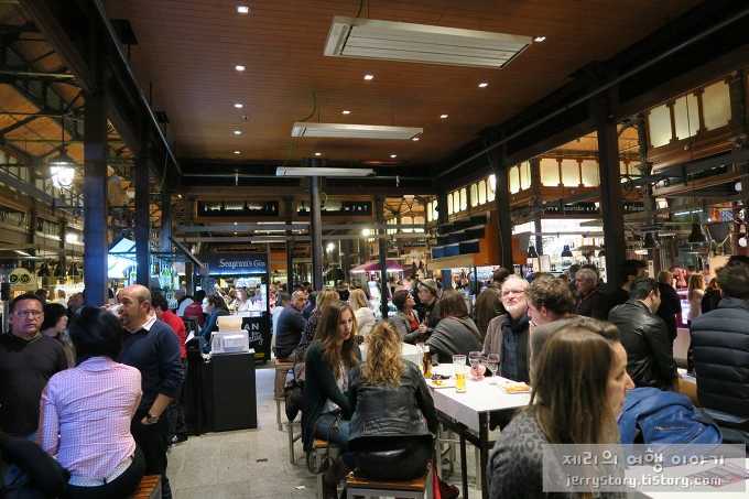 240B974A555316CE1AB0FE