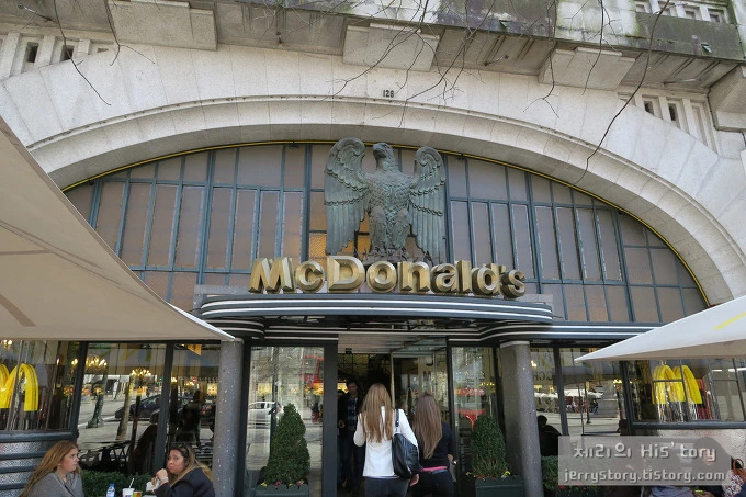 26073F4B55B3B54A1A8728